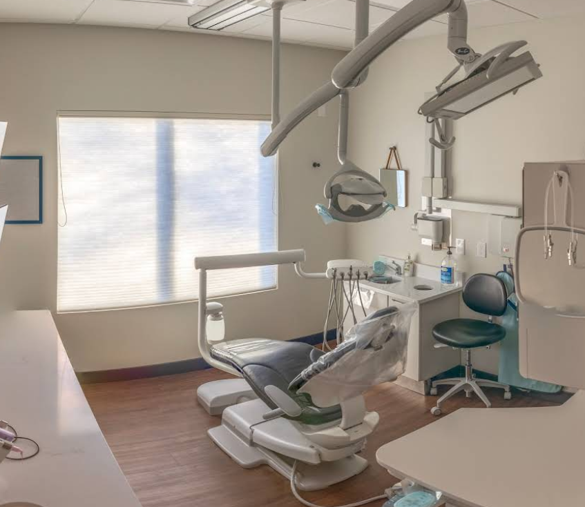 Davis Gribble Hollowwa Dental serving Corrales, NM